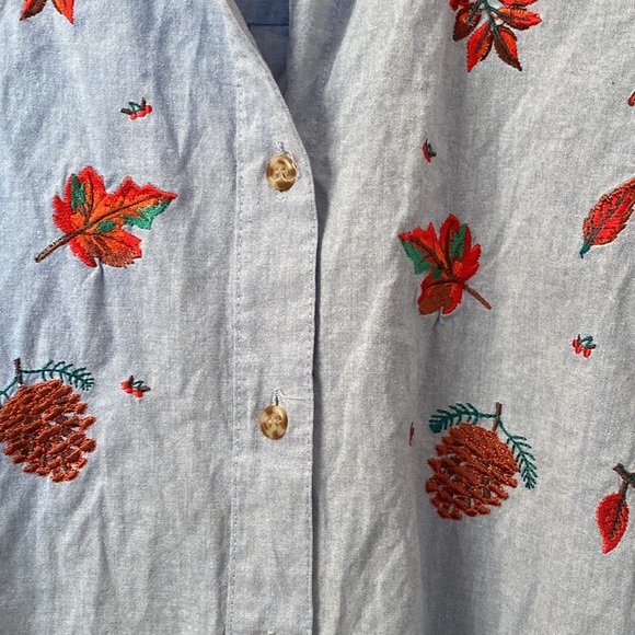 Denim Republic embroidered denim shirt - Picture 4 of 8